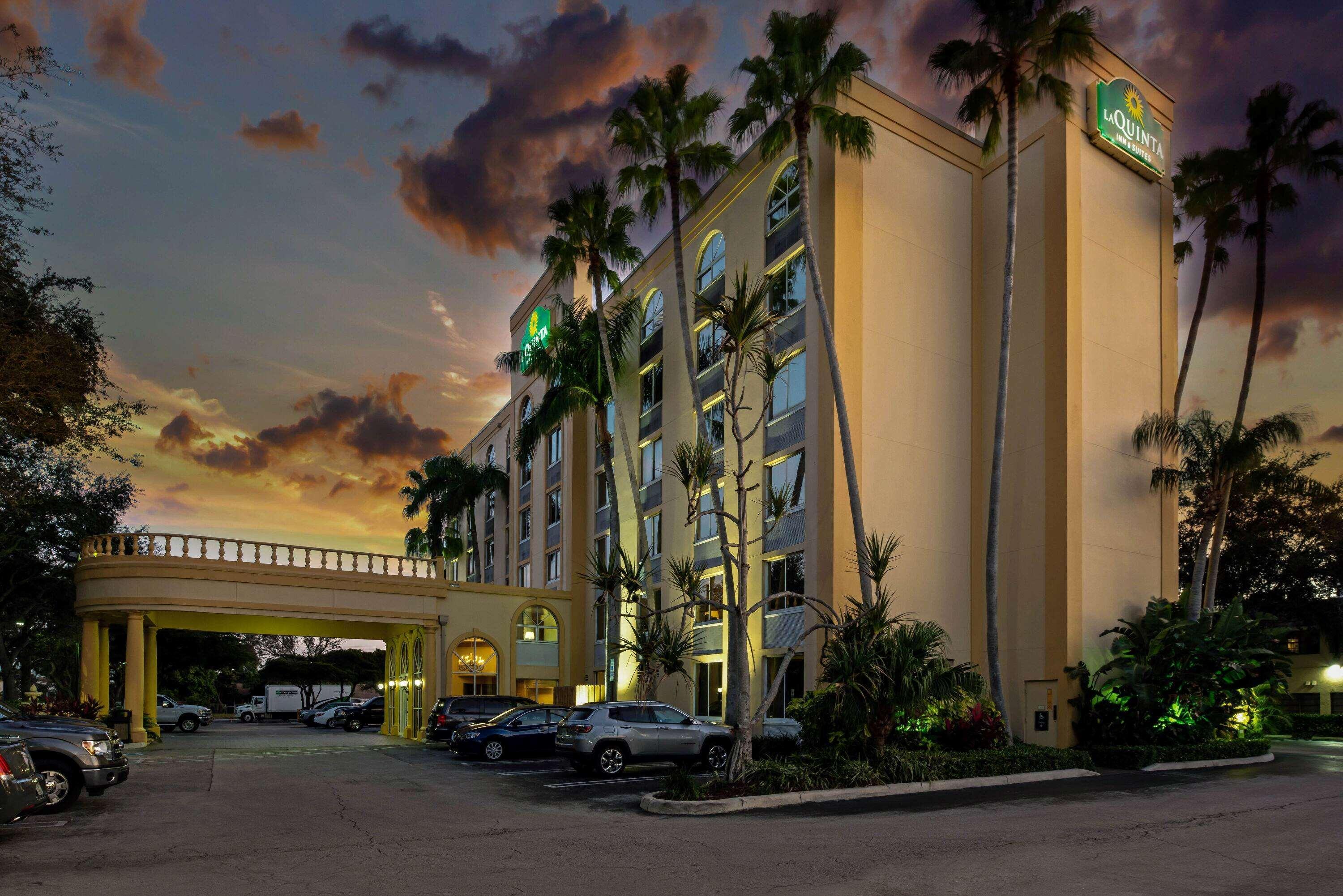 La Quinta By Wyndham West Palm Beach Airport מראה חיצוני תמונה