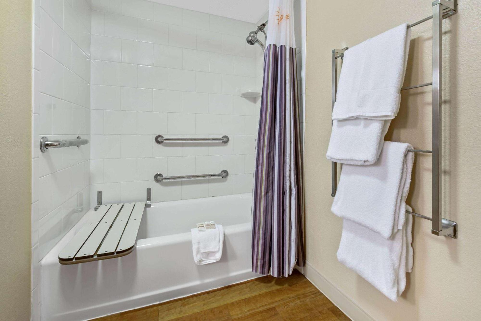 La Quinta By Wyndham West Palm Beach Airport מראה חיצוני תמונה